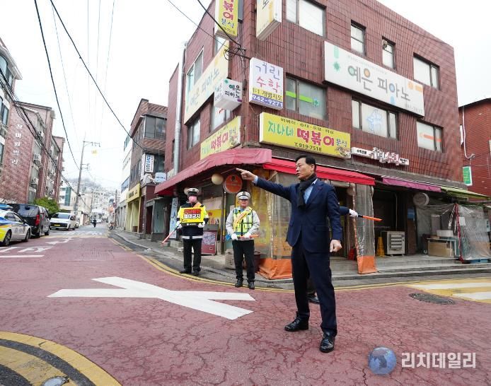 성북구, 개학 맞아 어린이 교통안전 캠페인 실시