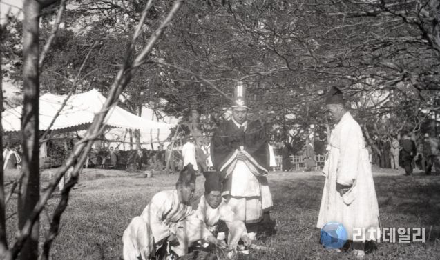 삼성혈제(건시대제, 1961. 12. 10.): 김영관 도지사(제12대)