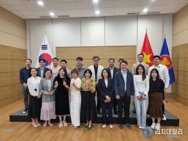 BAViK, 재외 베트남인 국가위원회 대표단과의 만남 행사 참석