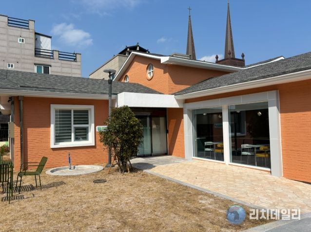 청소년복합문화공간 틈