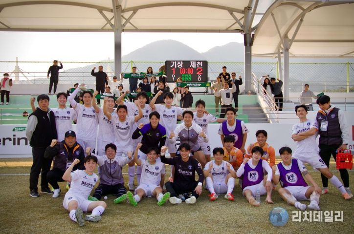 축구단 단체사진