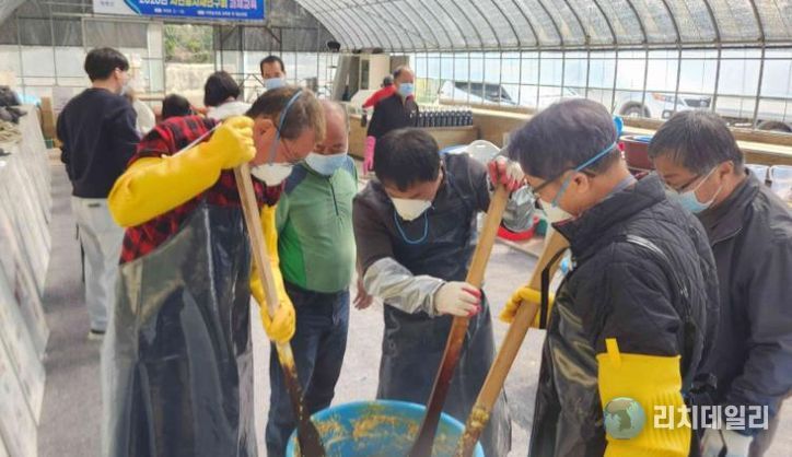 장흥군, 친환경 자연농자재 자가제조 실습교육 추진