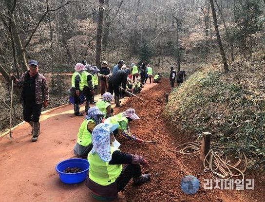 전국 최고 맨발황톳길 4월 1일 개장