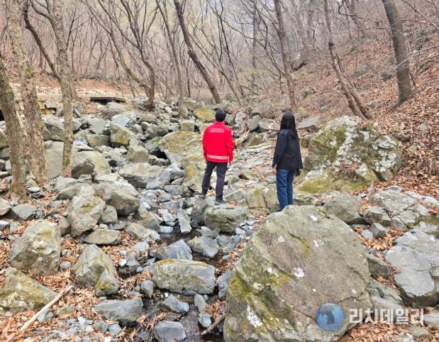 창원특례시 산림 내 계곡 불법 시설물 집중 단속