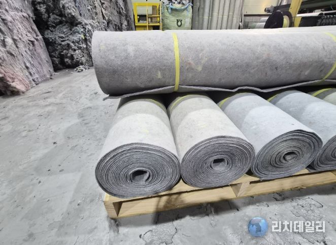 부직포로 재생산한 폐현수막