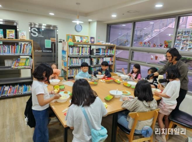 작은도서관 지원 사진