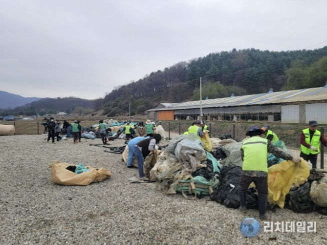 연천군 연천읍, 영농 폐비닐 분리 선별 작업 실시
